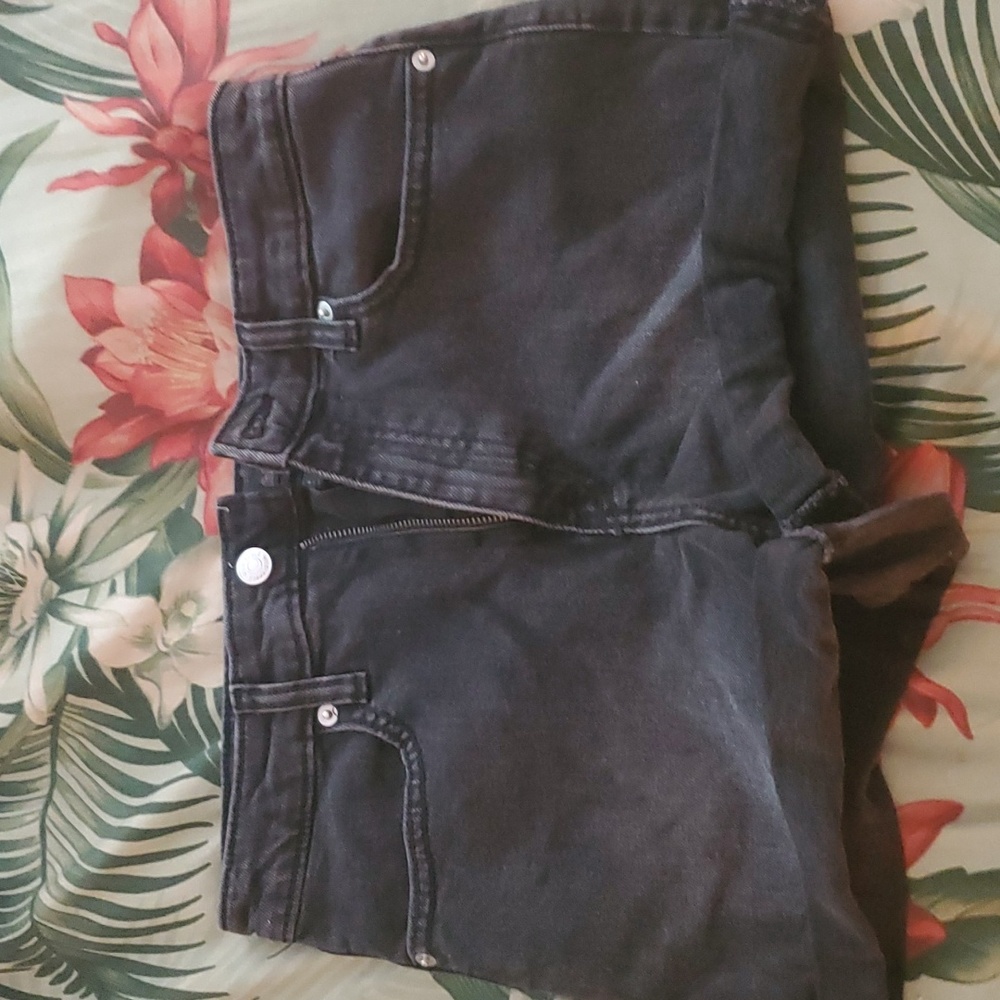 Wild Fable Size 4 Black Denim Shorts